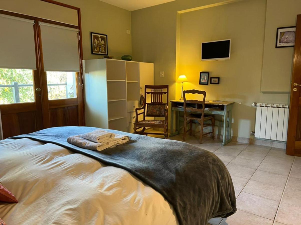 Hosteria Casa De Paula Trelew Buitenkant foto